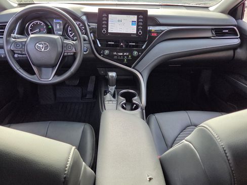 Used 2024 Toyota Camry SE w/ Convenience Package FWD image 16