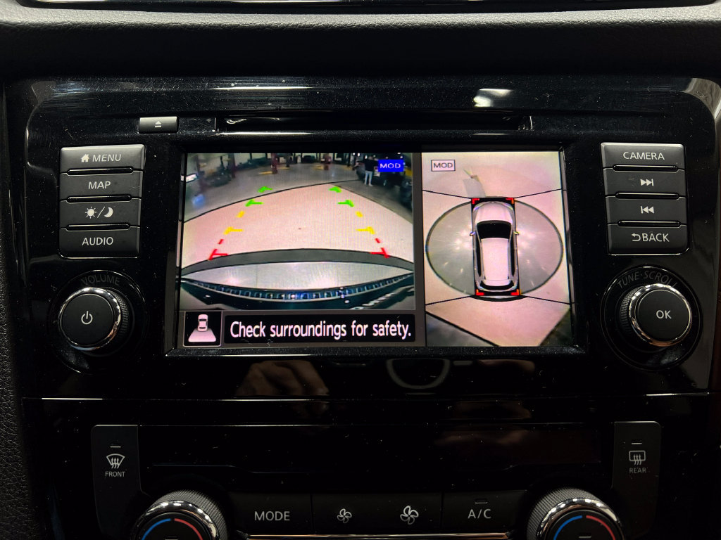 Used 2018 Nissan Rogue SL w/ Premium Package AWD/4WD image 12