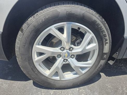 Used 2018 Chevrolet Equinox Premier AWD/4WD image 12
