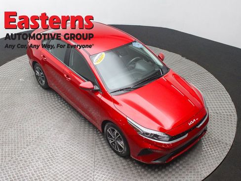 Used 2024 Kia Forte LXS image 3