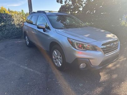 Used 2019 Subaru Outback 2.5i Premium w/ Popular Package #2