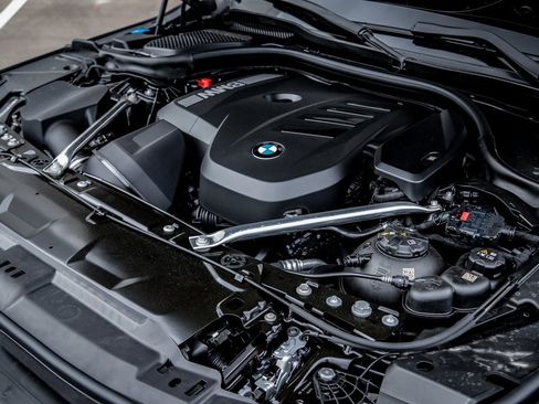 Used 2026 BMW 530i xDrive w/ M Sport Package image 25