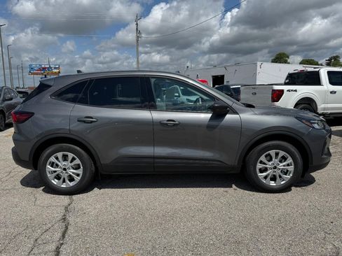 New 2025 Ford Escape Active w/ Cold Weather Package image 2