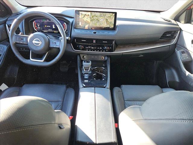 Used 2024 Nissan Rogue Platinum FWD image 18