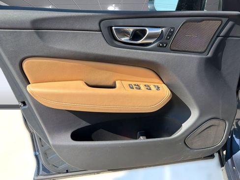 Used 2023 Volvo XC60 B5 Ultimate w/ Climate Package image 22