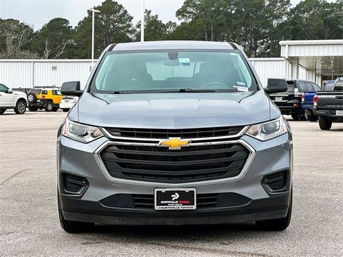 Used 2021 Chevrolet Traverse LS image 3