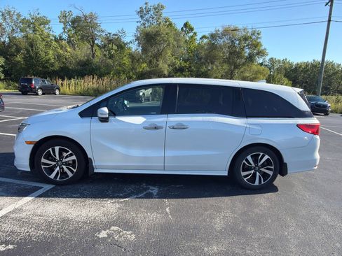 Used 2020 Honda Odyssey Elite image 3