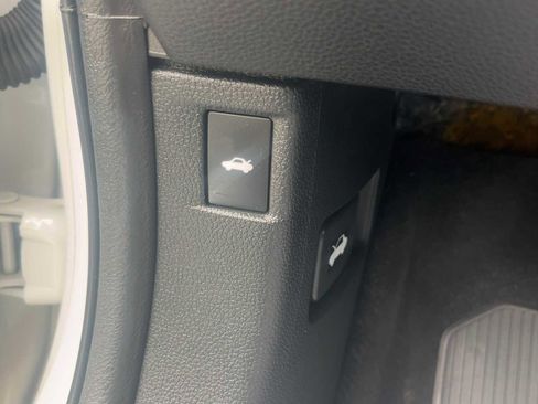 Used 2024 Honda Accord EX image 14