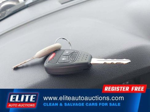 Used 2016 Jeep Patriot Latitude w/ Sun/Sound Group image 21