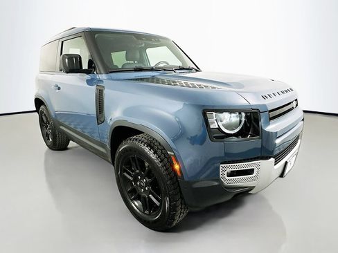 Used 2023 Land Rover Defender 90 SE AWD/4WD image 4