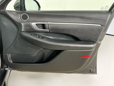 Used 2025 Hyundai Sonata SEL FWD image 30