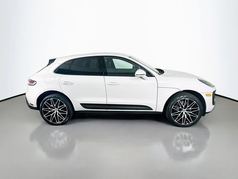Certified 2026 Porsche Macan image 8
