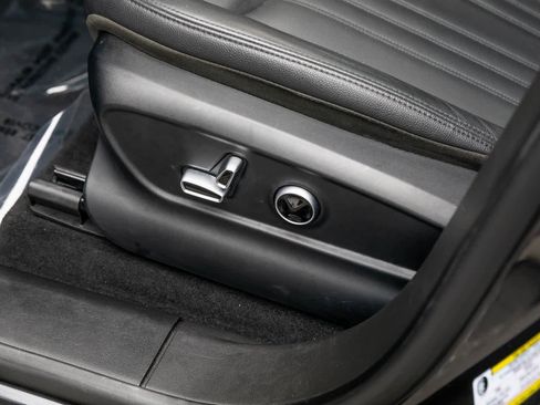 Used 2023 Maserati Grecale GT image 25