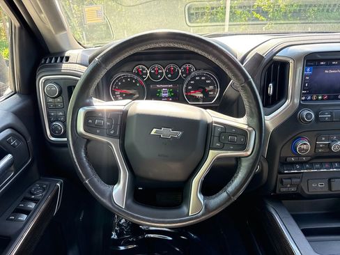 Used 2021 Chevrolet Silverado 1500 LT Trail Boss w/ Convenience Package II AWD/4WD image 20