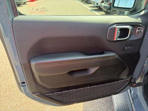 Certified 2025 Jeep Wrangler Unlimited Sahara image 6