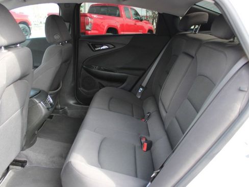 Used 2023 Chevrolet Malibu LT image 16