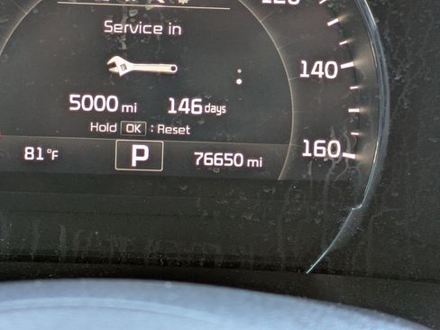 Used 2017 Kia Sorento EX image 24