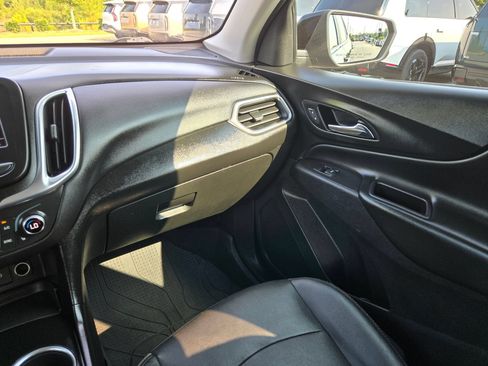 Used 2021 Chevrolet Equinox LT FWD image 11