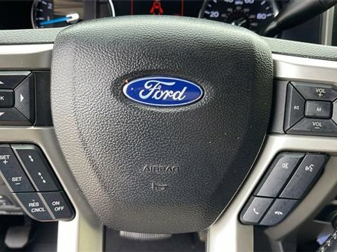 Used 2021 Ford F250 Lariat image 27