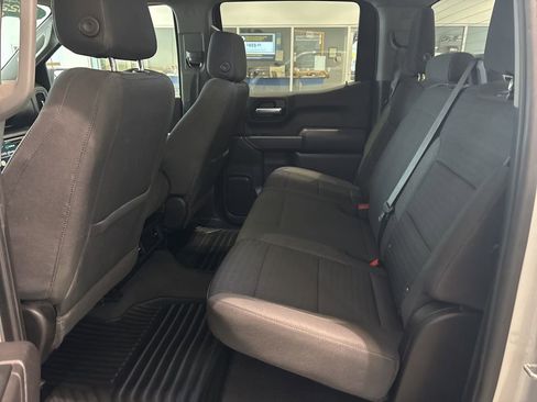 Certified 2022 GMC Sierra 1500 Pro w/ Pro Value Package image 18