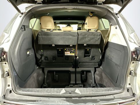 Used 2021 Toyota Sienna XLE image 30
