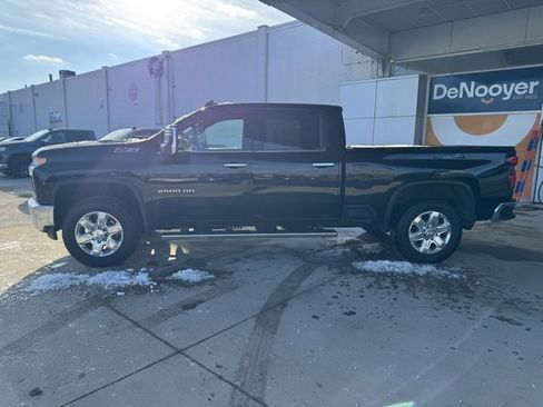 Used 2020 Chevrolet Silverado 2500 LTZ image 10