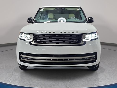 Certified 2025 Land Rover Range Rover SE AWD/4WD image 2