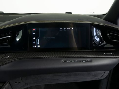 Used 2025 Ferrari Purosangue AWD/4WD image 27