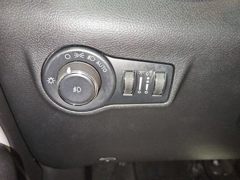 Used 2022 Jeep Compass Limited AWD/4WD image 37
