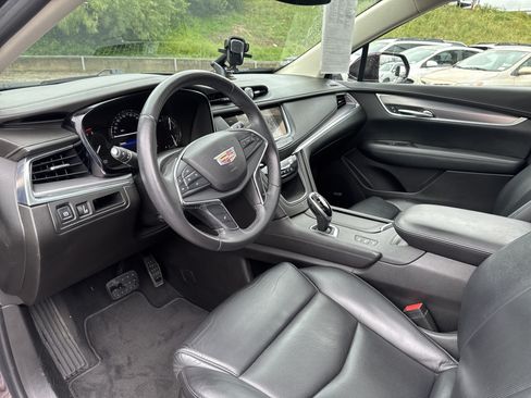 Used 2018 Cadillac XT5 Luxury AWD/4WD image 24
