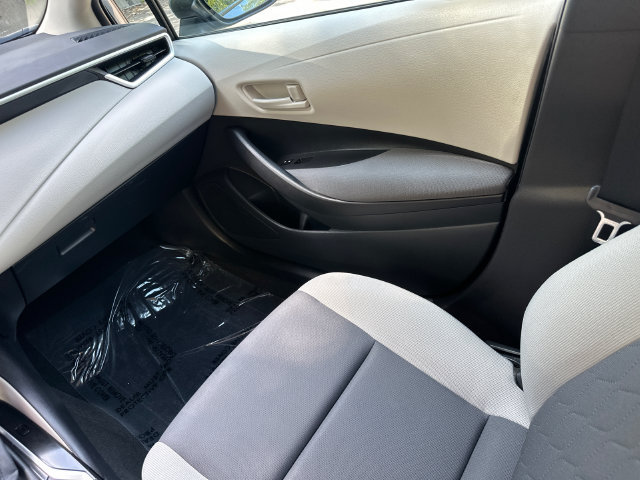 Certified 2025 Toyota Corolla LE FWD image 25