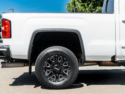 Used 2019 GMC Sierra 3500 Denali AWD/4WD image 12