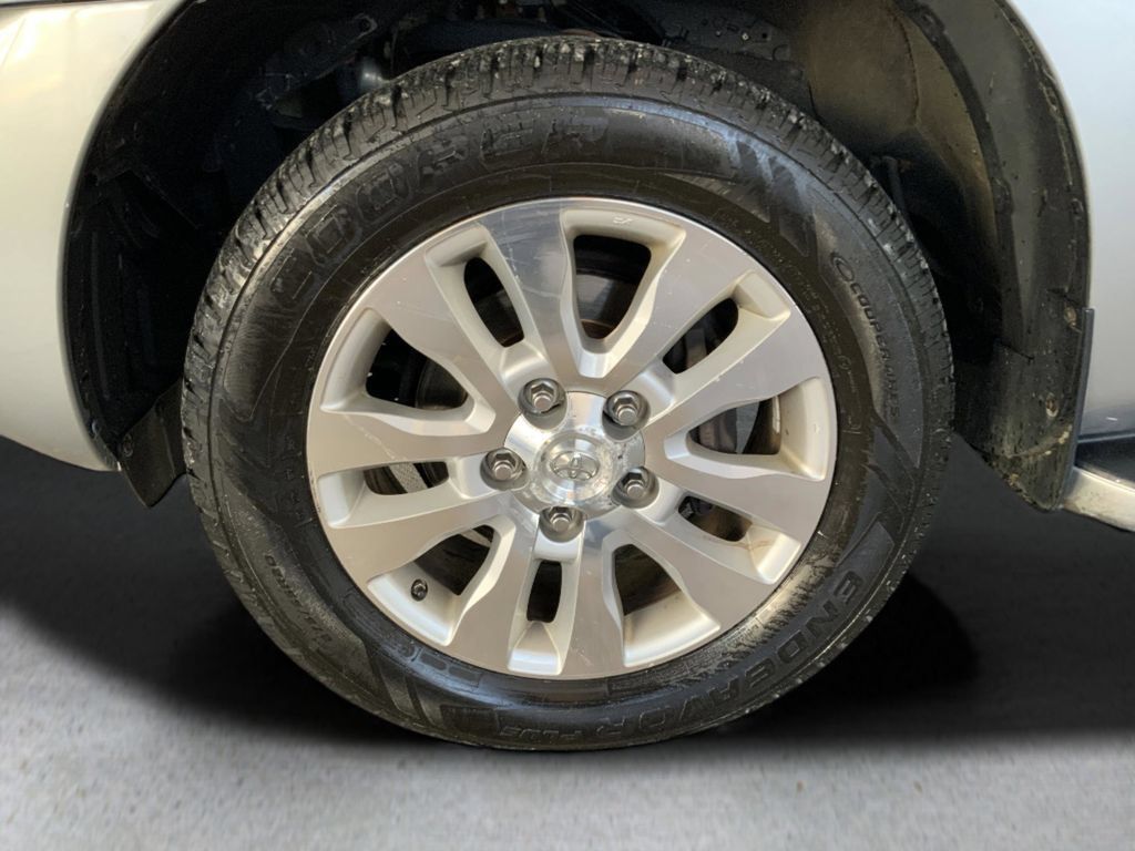 Used 2013 Toyota Sequoia Platinum AWD/4WD image 12