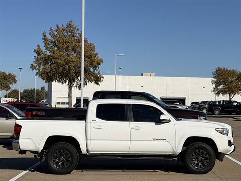 Used 2023 Toyota Tacoma SR5 image 3