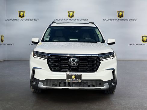 Used 2025 Honda Pilot Touring image 5