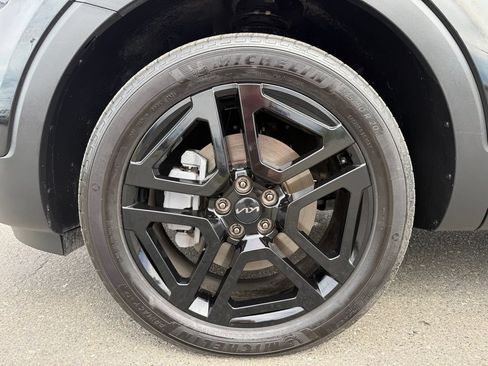 Certified 2025 Kia Telluride SX X-Line AWD/4WD image 9