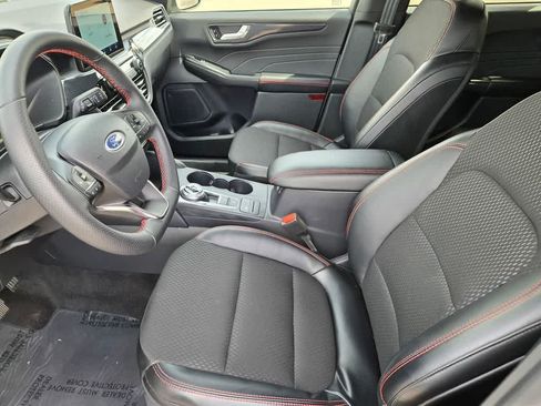 Used 2025 Ford Escape ST-Line FWD image 17