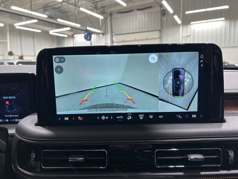 Certified 2025 Lincoln Aviator Black Label w/ Black Label Special Edition image 19