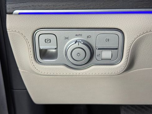 Used 2024 Mercedes-Benz GLE 450e 4MATIC w/ AMG Line Exterior image 20