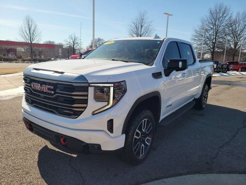 Used 2024 GMC Sierra 1500 AT4 w/ Technology Package AWD/4WD image 7
