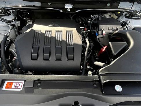 New 2025 Mitsubishi Eclipse Cross ES image 11