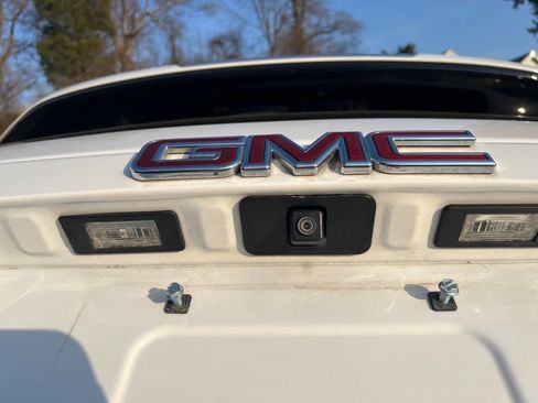 Used 2016 GMC Yukon XL SLE w/ HD Trailering Package image 16