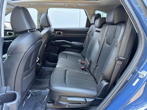 Used 2024 Kia Sorento S w/ Panoramic Sunroof Package FWD image 38