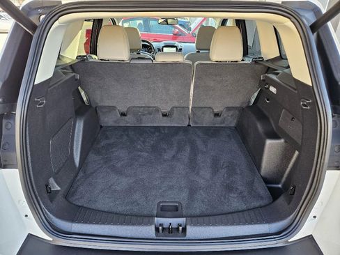 Used 2019 Ford Escape Titanium image 17