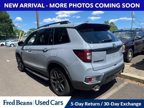 Used 2025 Honda Passport Black Edition image 4