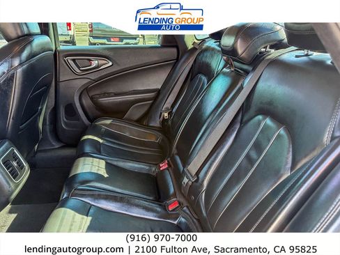 Used 2015 Chrysler 200 C FWD image 17