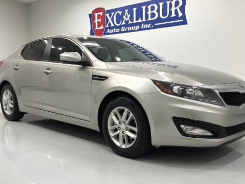 Used 2013 Kia Optima LX w/ Convenience Plus Pkg FWD image 3