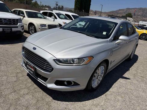 Used 2014 Ford Fusion Energi Titanium FWD image 3