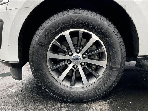 Used 2020 Ford Expedition Max XLT w/ Equipment Group 201A image 8
