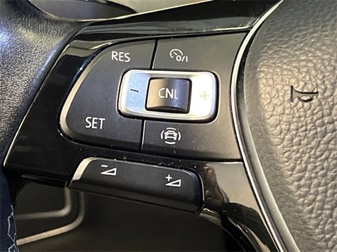 Certified 2020 Volkswagen Tiguan SE image 20